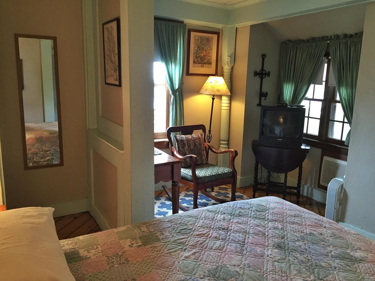 Watership Inn Провинстаун Экстерьер фото