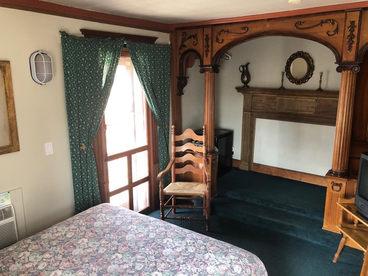 Watership Inn Провинстаун Экстерьер фото